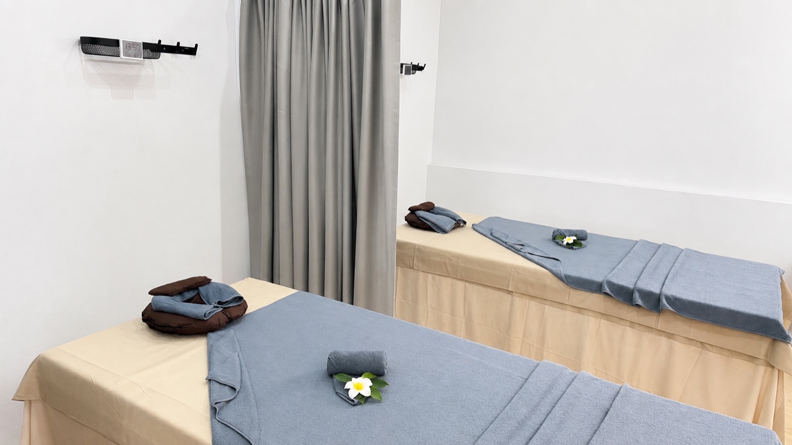 Couples massage treatment room at Aura Vita Spa, Andaman Beach Suites Patong Couples massage treatment room at Aura Vita Spa, Andaman Beach Suites Patong